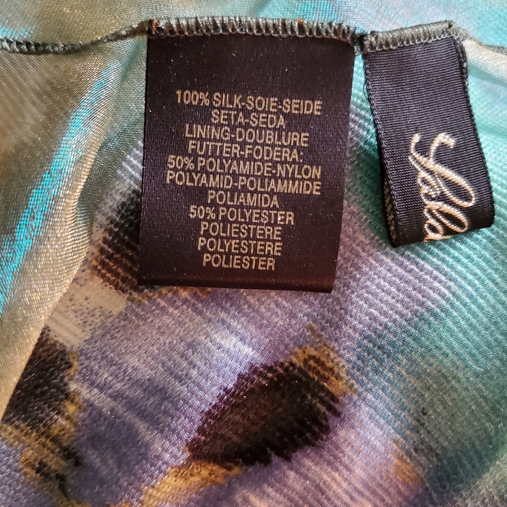 Scarf - Picture 2 of 2
